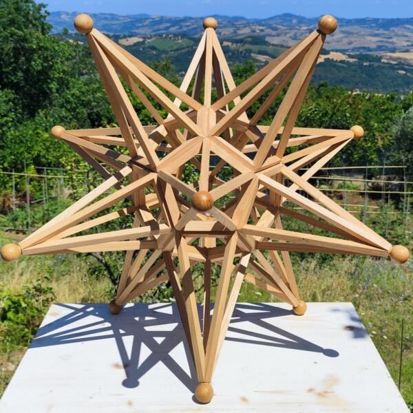 Stella Ducale di Urbino in legno - Opera artigianale ispirata al Rinascimento